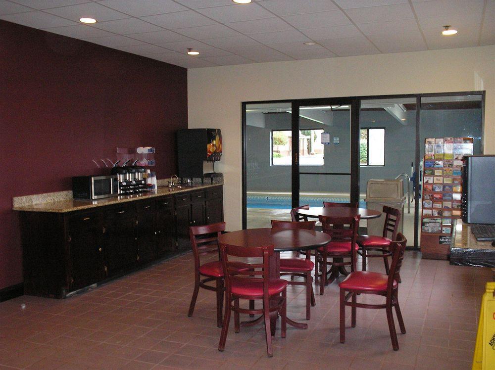 Red Roof Inn & Suites Middletown - Franklin Buitenkant foto
